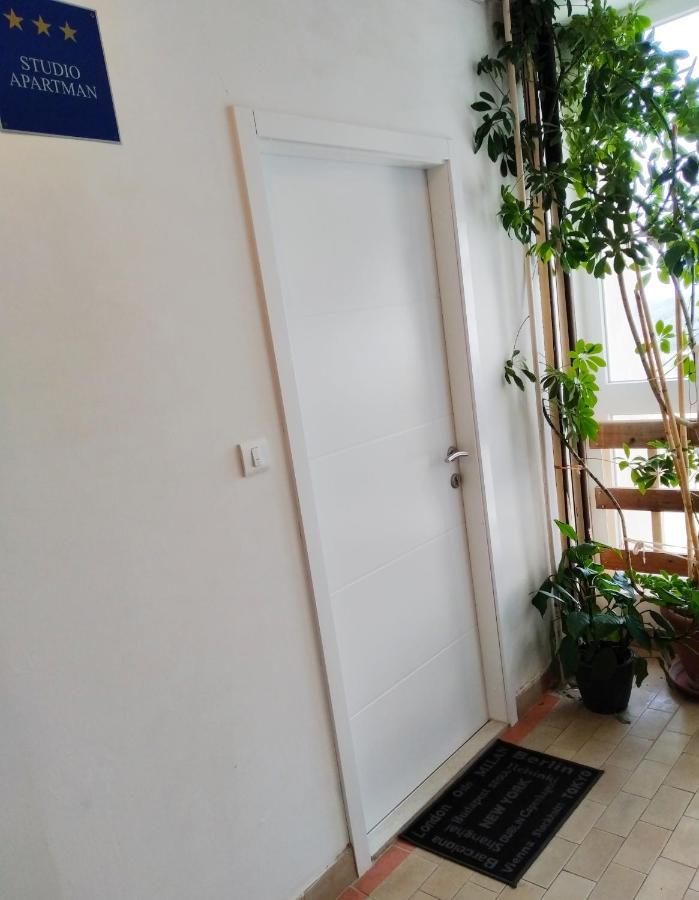 Sky Apartment Pula Luaran gambar